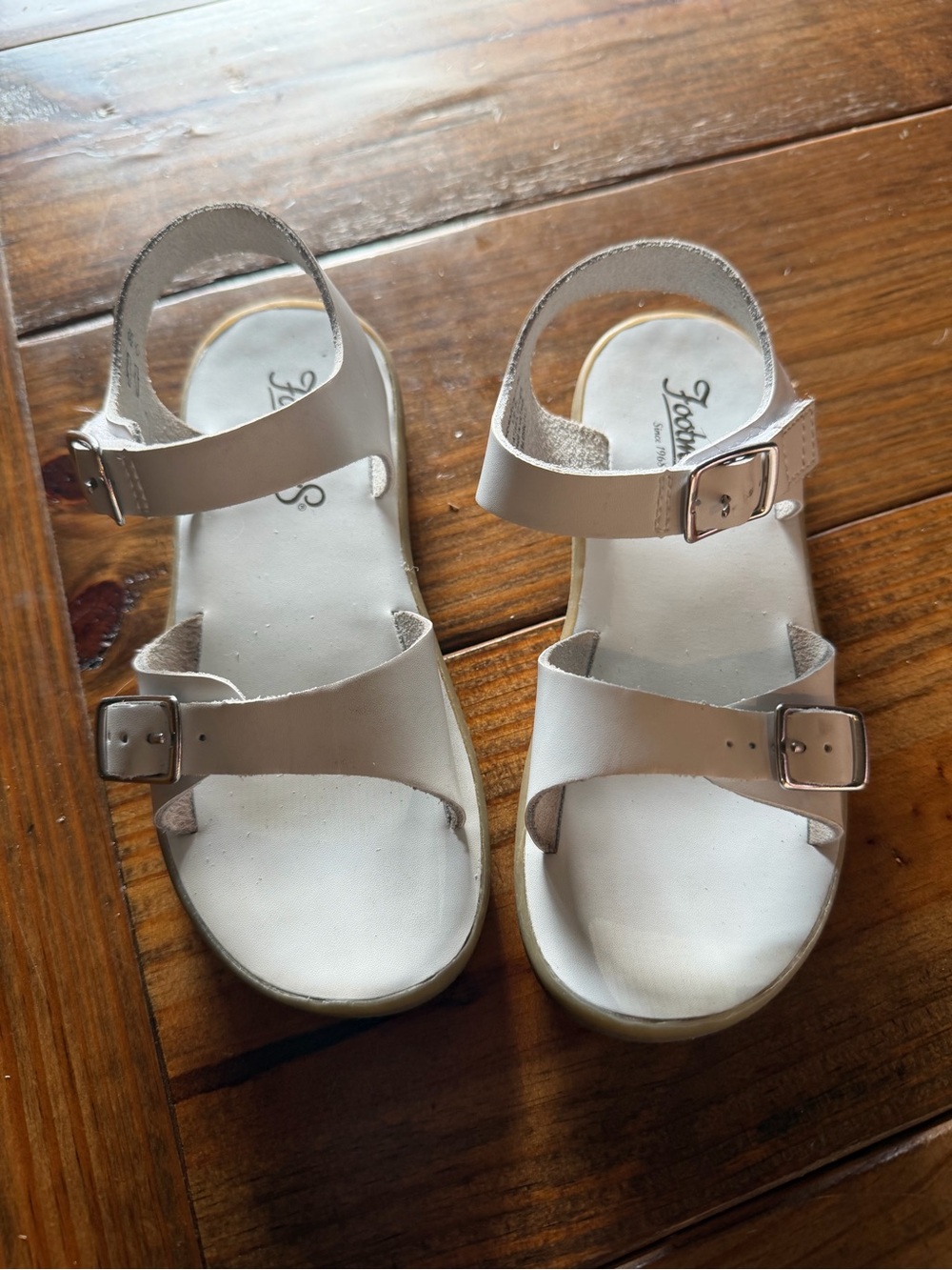 FootMates White Buckle Strap Kids Sandals